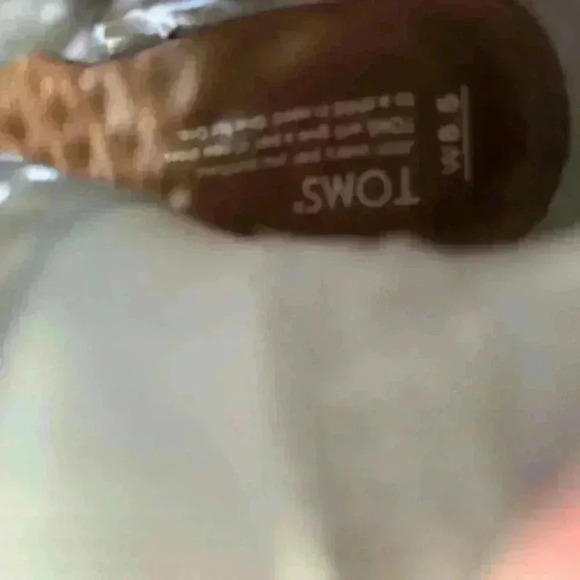 TOMS women's block heel Light gray breathable suede size 8.5 - Picture 5 of 7